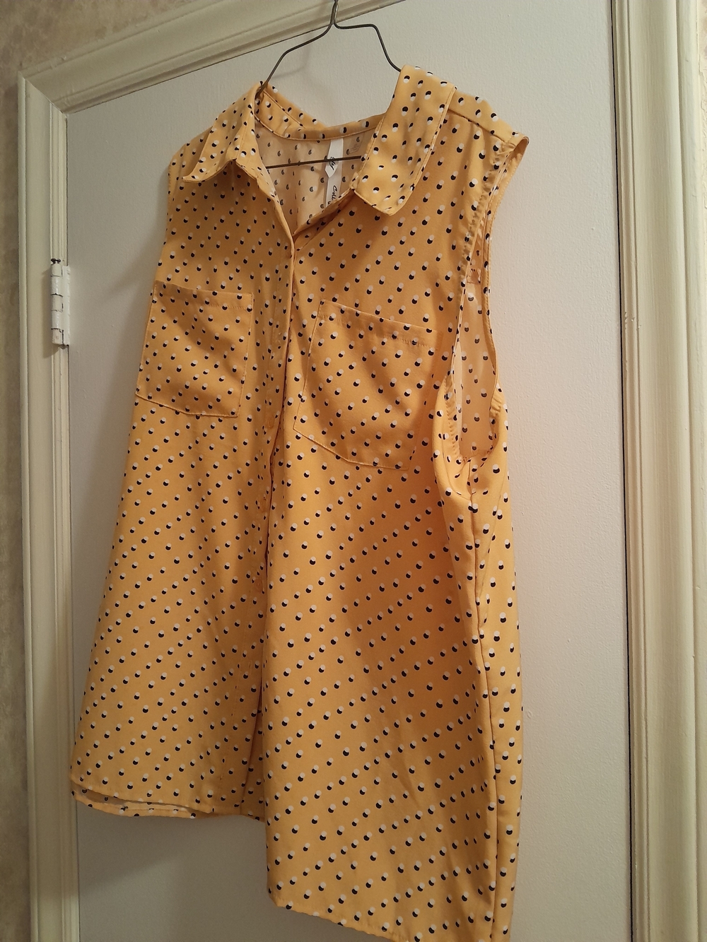 NY Collection Yellow Sleeveless Polka Dot Tank Top Size 2x But Fits As XL